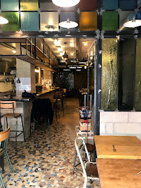 Atmosphère du Restaurant méditerranéen Miznon Grands Boulevards à Paris - n°16