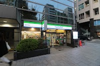 ファミリーマート 東天満店