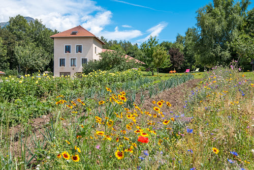 hôtels La Combe Fleurie Appartements et Chambres Saint-Bonnet-en-Champsaur