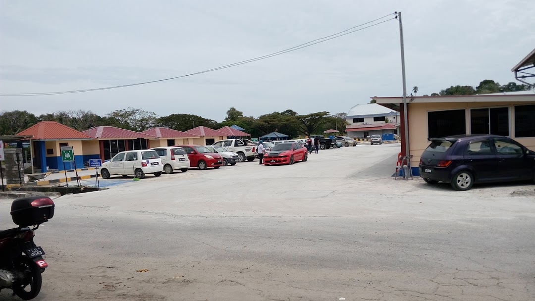 Akedemi Memandu Labuan Aml Di Bandar Labuan