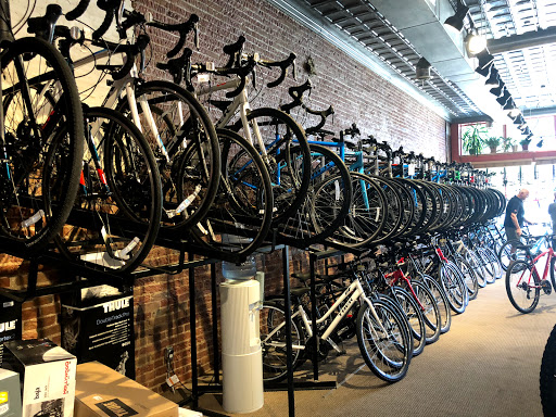 Bicycle Store «Xtreme Wheels Bike and Sport», reviews and photos, 33 S Main St, Council Bluffs, IA 51503, USA