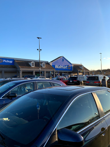 Optician «Walmart Vision & Glasses», reviews and photos, 301 Falls Blvd, Quincy, MA 02169, USA
