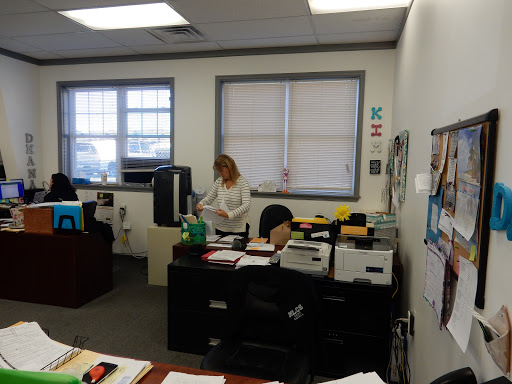 Used Car Dealer «Hi Lo Auto Sales», reviews and photos, 5616 Urbana Pike, Frederick, MD 21704, USA