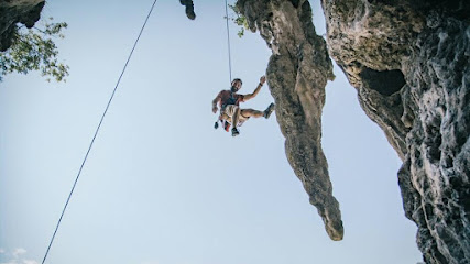 Real Rocks Climbing School, rock climbing Krabi, Railay Beach