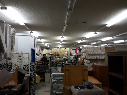 Thrift Store «Better Bargains Thrift Store», reviews and photos, 10209 NE Sandy Blvd, Portland, OR 97220, USA
