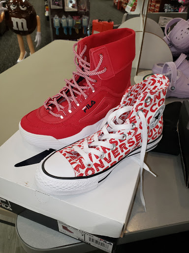 Shoe Store «Shoe Dept. Encore», reviews and photos, 4801 Outer Loop #104, Louisville, KY 40219, USA