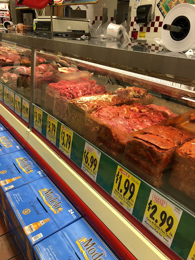 Supermarket «Vallarta Supermarkets», reviews and photos, 10859 Oxnard St, North Hollywood, CA 91606, USA