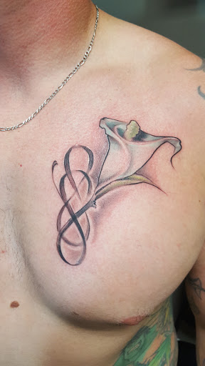 Tattoo Shop «Pens and Needles Tattoo Studio», reviews and photos, 1314 Airline Dr, Bossier City, LA 71112, USA