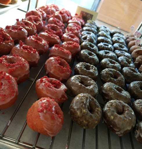 Donut Shop «Spudnuts Donuts», reviews and photos, 8225 Topanga Canyon Blvd, Canoga Park, CA 91304, USA