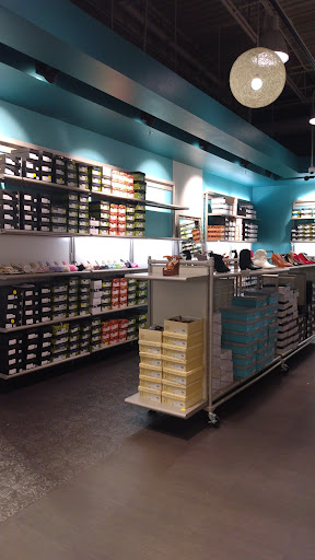 Clothing Store «Discovery Clothing Company», reviews and photos, 660 Centerview Blvd, Kissimmee, FL 34741, USA