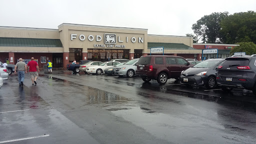 Grocery Store «Food Lion», reviews and photos, 7013 Lankford Hwy, Oak Hall, VA 23416, USA