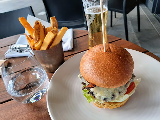 Comments and reviews of New York Grill