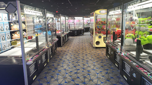 Shopping Mall «North Riverside Park Mall», reviews and photos, 7501 W Cermak Rd, N Riverside, IL 60546, USA