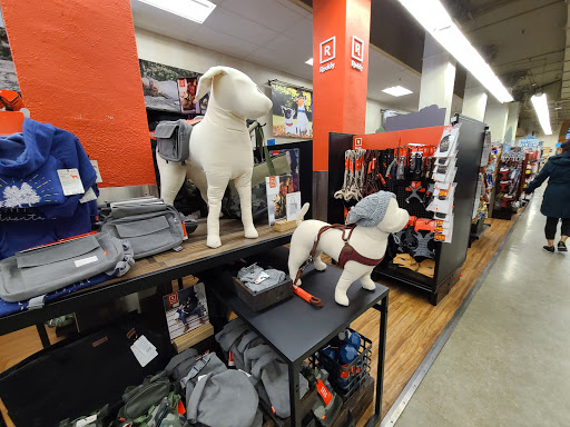 Pet Supply Store «Petco Animal Supplies», reviews and photos, 860 Broadway, New York, NY 10003, USA