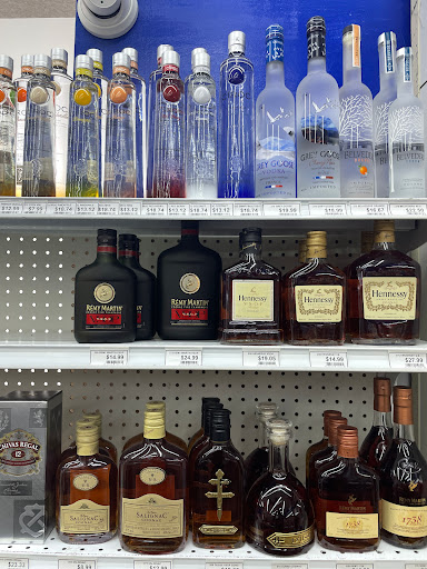 Liquor Store «Y Liquor & Cigar», reviews and photos, 346 MO-291, Liberty, MO 64068, USA