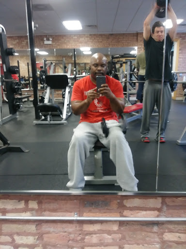 Gym «Vtone Fitness Gym», reviews and photos, 1550 W Jarvis Ave, Chicago, IL 60626, USA