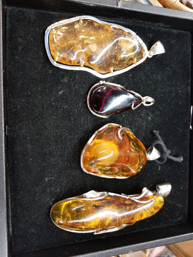 Jewelry Store «Gold Door Jewelry & Art», reviews and photos, 1434 SE 37th Ave, Portland, OR 97214, USA