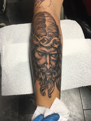 Tattoo Shop «Black Heart Tattoo», reviews and photos, 1926 Hudson Bridge Rd, Stockbridge, GA 30281, USA