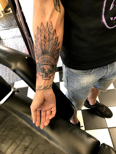Tattoo Shop «Ancient Art Tattoo Studio», reviews and photos, 1246 N Tamiami Trail #8, North Fort Myers, FL 33903, USA