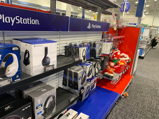 Electronics Store «Best Buy», reviews and photos, 115 N 76th St, Omaha, NE 68114, USA