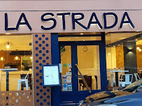 Photos du propriétaire du Pizzeria La Strada à Saint-Gilles - n°7