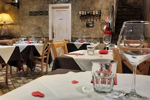 Gente di Notte - B&B, Affittacamere e Ristorante image