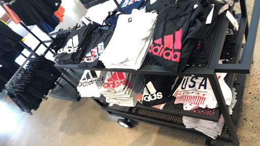 Sporting Goods Store «adidas Outlet Store Woodburn», reviews and photos, 1001 N Arney Rd Ste 400, Woodburn, OR 97071, USA