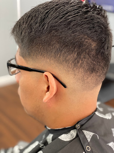 Barber Shop «Club House Barbershop», reviews and photos, 10 N Main St, Frankfort, IN 46041, USA