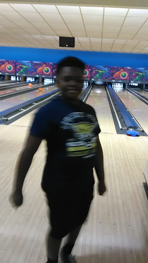 Bowling Alley «Plum Hollow Lanes», reviews and photos, 21900 W Nine Mile Rd, Southfield, MI 48075, USA