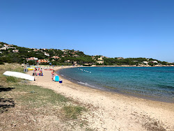 Foto von Cala Girgolu und die siedlung