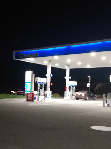 Gas Station «Chevron», reviews and photos, 1605 Giuntoli Ln, Arcata, CA 95521, USA