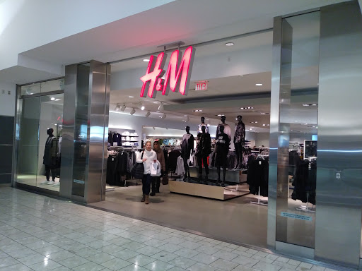 Shopping Mall «Stamford Town Center», reviews and photos, 100 Greyrock Pl, Stamford, CT 06901, USA