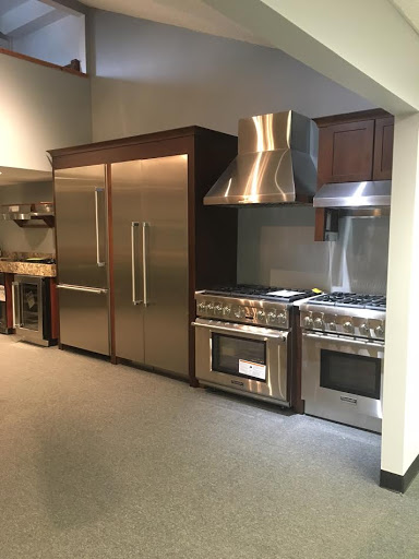 Appliance Store «Iz Schwartz Appliance», reviews and photos, 110 Slades Ferry Ave, Somerset, MA 02726, USA