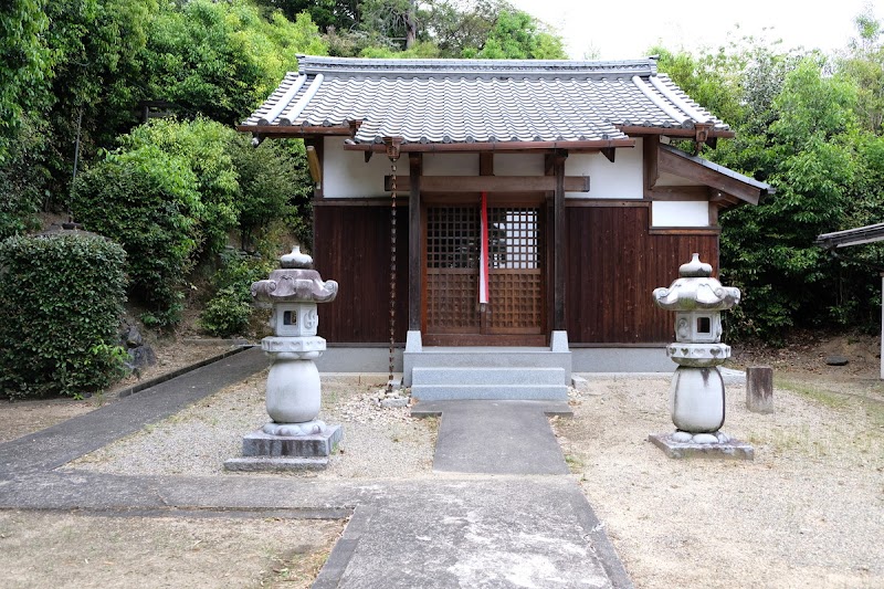 白山神社