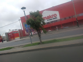 Mercado Jorge Chávez