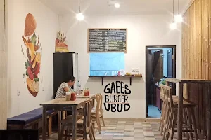 Gaees Burger Ubud image