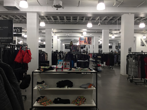 Department Store «Saks OFF 5TH», reviews and photos, 1675 Rockville Pike, Rockville, MD 20852, USA