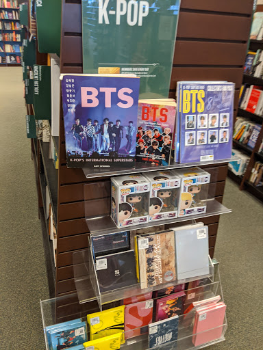 Book Store «Barnes & Noble», reviews and photos, 540 Ed Noble Pkwy, Norman, OK 73072, USA