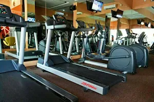 GOLDEN FITNESS and SPA image