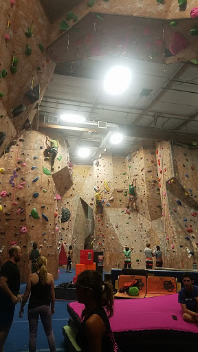 Rock Climbing «Rockreation Sport Climbing Center», reviews and photos, 1300 Logan Ave, Costa Mesa, CA 92626, USA