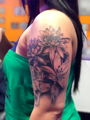 Tattoo Shop «Black Heart Tattoo», reviews and photos, 1926 Hudson Bridge Rd, Stockbridge, GA 30281, USA