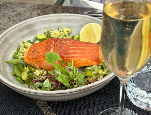 Seared salmon 