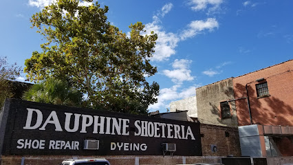 Dauphine Shoeteria