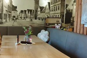 Neugschwendner – old town café image