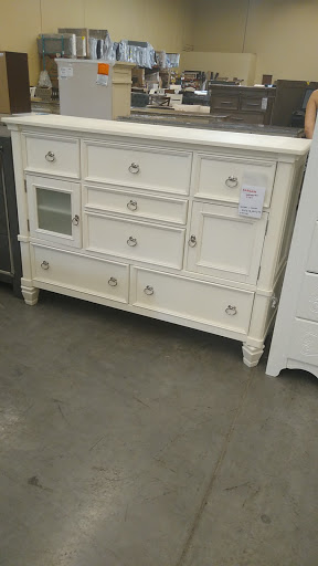 Furniture Store «Ashley Furniture HomeStore», reviews and photos, 14810 North Freeway #100, Houston, TX 77090, USA