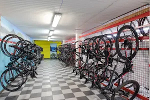 Huerzeler – the cycling experience bike rental image