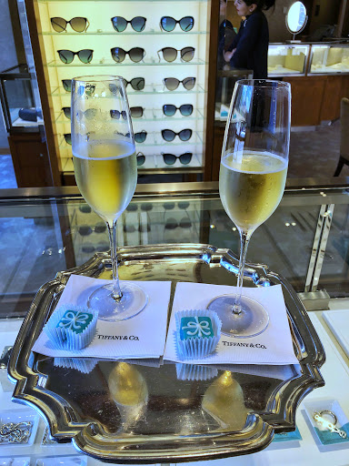 Jewelry Store «Tiffany & Co.», reviews and photos, 2905 E Skyline Dr, Tucson, AZ 85718, USA