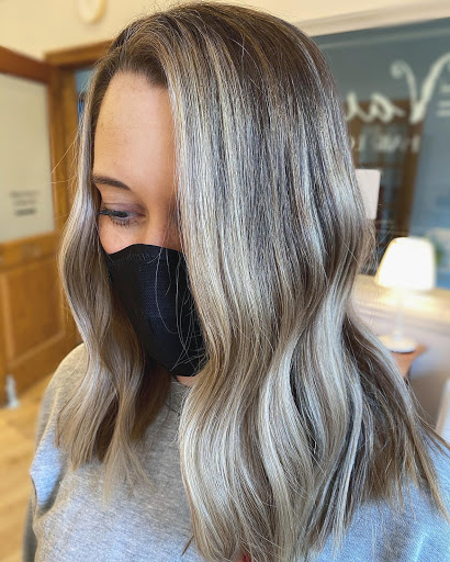 Hair Salon «The Vault Boutique Hair Lounge», reviews and photos, 1009 1st St #203, Snohomish, WA 98290, USA