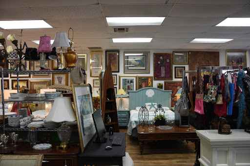 Thrift Store «You Never Know Thrift Store», reviews and photos, 5529 Manatee Ave W, Bradenton, FL 34209, USA