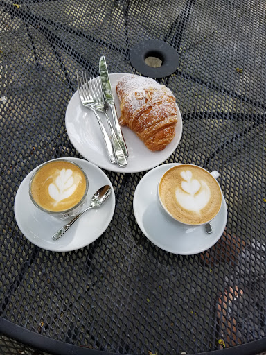 Cafe «Newport Coffee House», reviews and photos, 1121 Half Day Rd, Bannockburn, IL 60015, USA